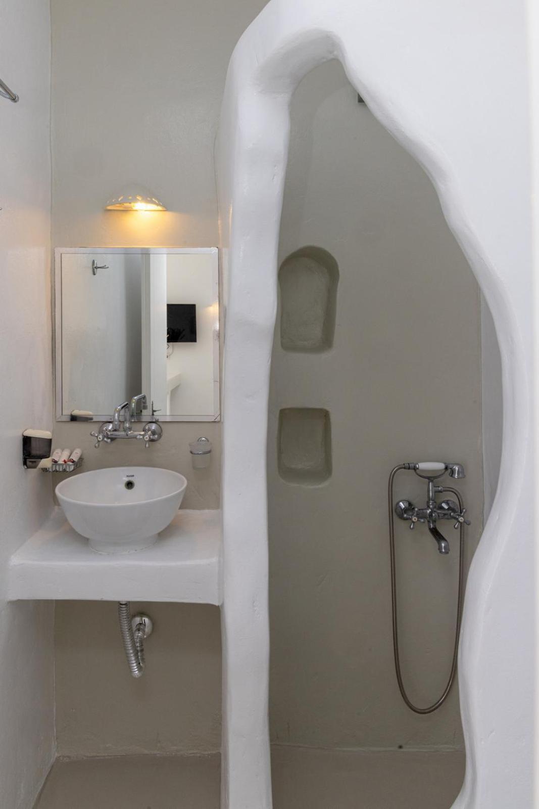 Soulmate'S Suites Tinos Kionia Exterior photo