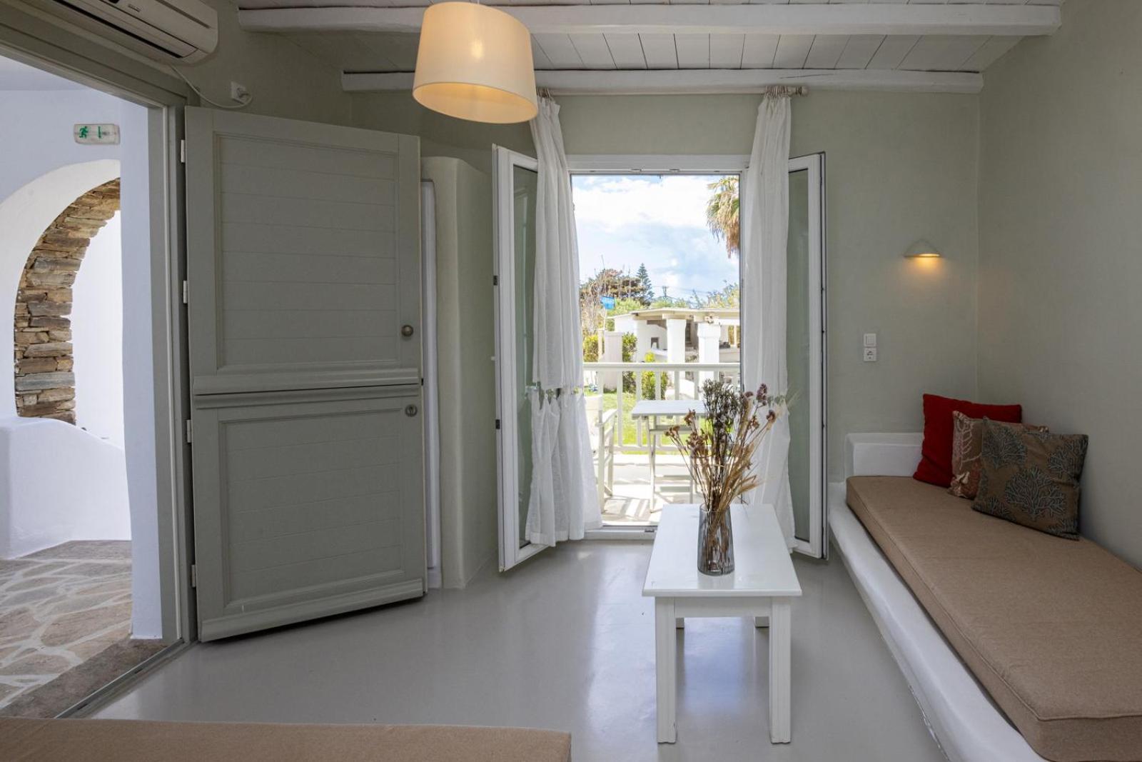 Soulmate'S Suites Tinos Kionia Exterior photo